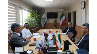 جلسه معاون کنترل و گواهی نهال موسسه تحقیقات ثبت و گواهی بذر و نهال کشور با مدیر باغبانی سازمان جهاد کشاورزی استان مرکزی