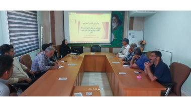 دوره آموزشی مدیریت آفات و بیماری های انگور در شهرستان خنداب
