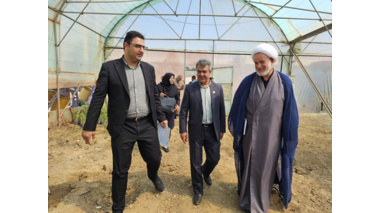 بازدید اعضای کمیته برنامه‌ریزی آموزش های مهارتی مددجویان زندان استان مرکزی از گلخانه‌های کشاورزی بنیاد تعاون زندانیان