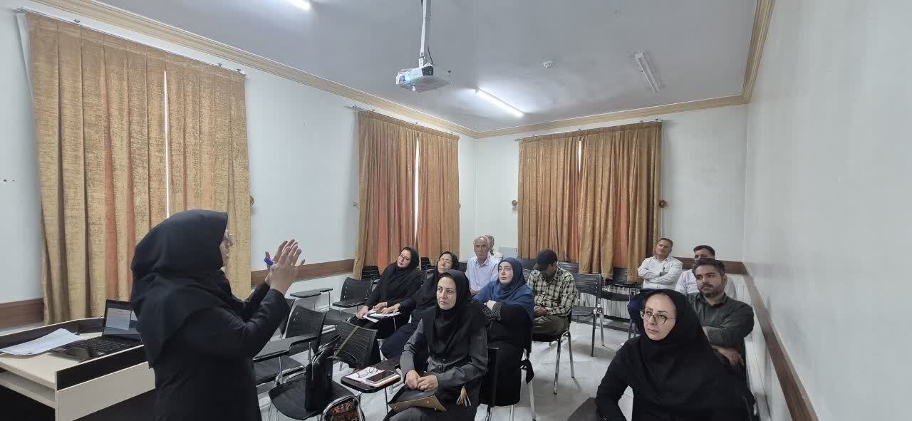 برگزاری دوره آموزشی ضمن خدمت با عنوان نظام دانش و اطلاعات کشاورزی برای کارکنان مرکز